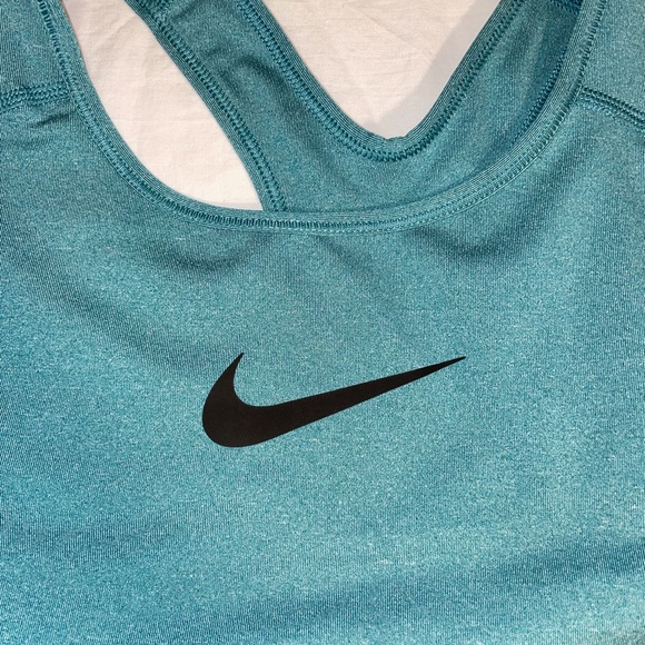 Nike Women's  Swoosh Plus Size Sport Bra Sz 1X - Picture 5 of 5